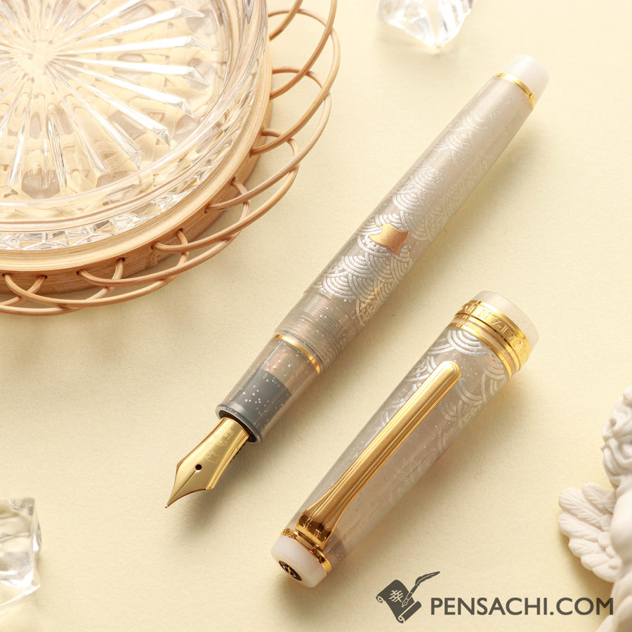 Buy SAILOR Limited Edition Pro Gear Slim Fountain Pen - Hamachidori Fountain pen 14K Gold nib directly from Japan. Nib Size: F (Fine), M (Medium). Best price fountain pen. Origin Japan