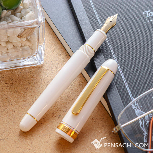筆記具 PLATINUM #3776 CENTURY Chenonceau white PLATINUM_3776CenturyFountainPe