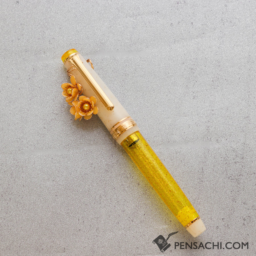 Pen Cuff - Wintersweet