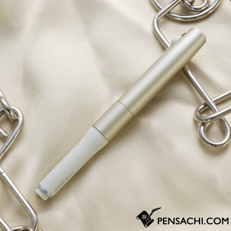 Uni-ball ZENTO Signature Model Gel Pen - Champagne Gold– PenSachi