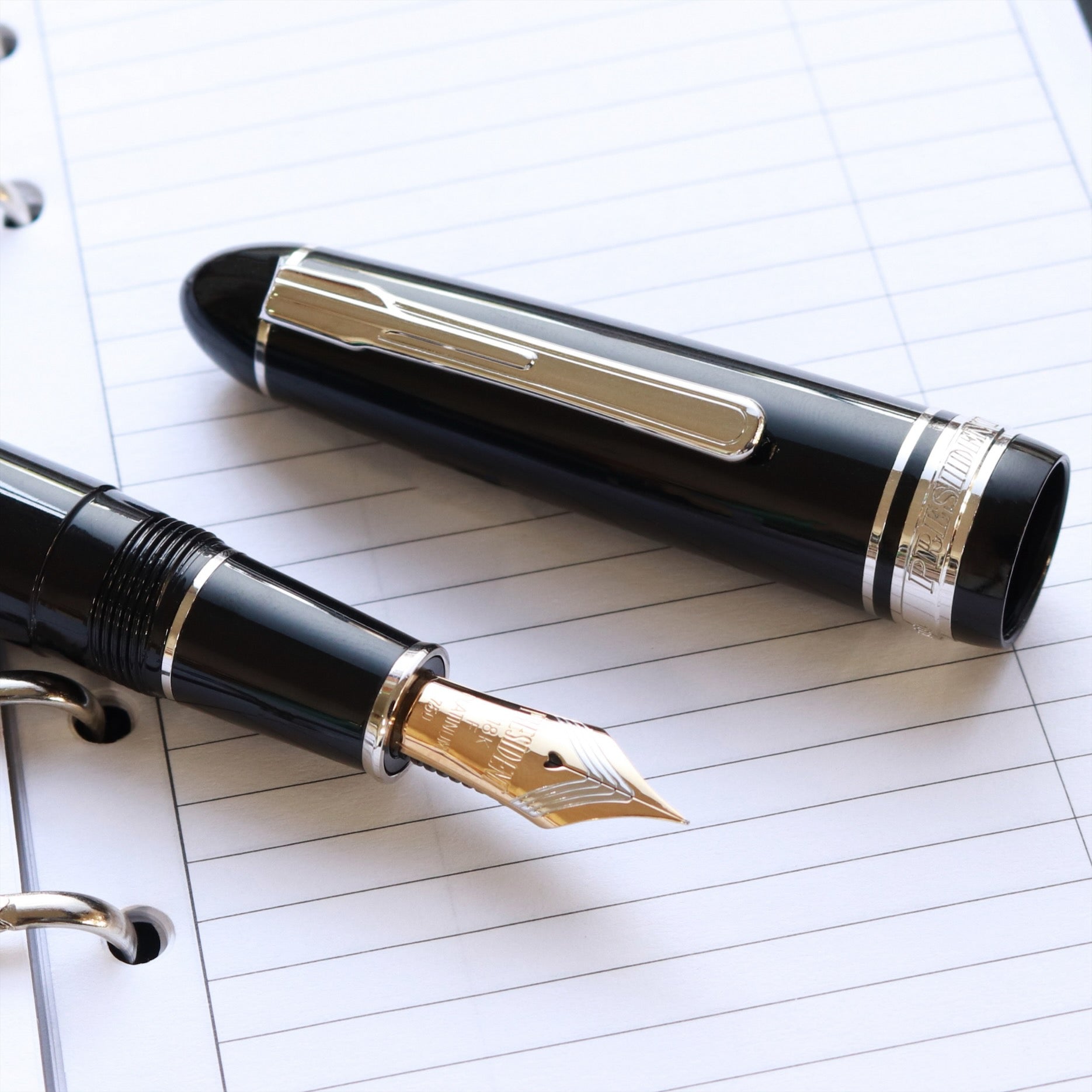 q*s様 お買得、美品‼️PLATINUM JAPAN PRESIDENT 18 PLATINUM Japan fountain pen PLATINUM / Platinum President