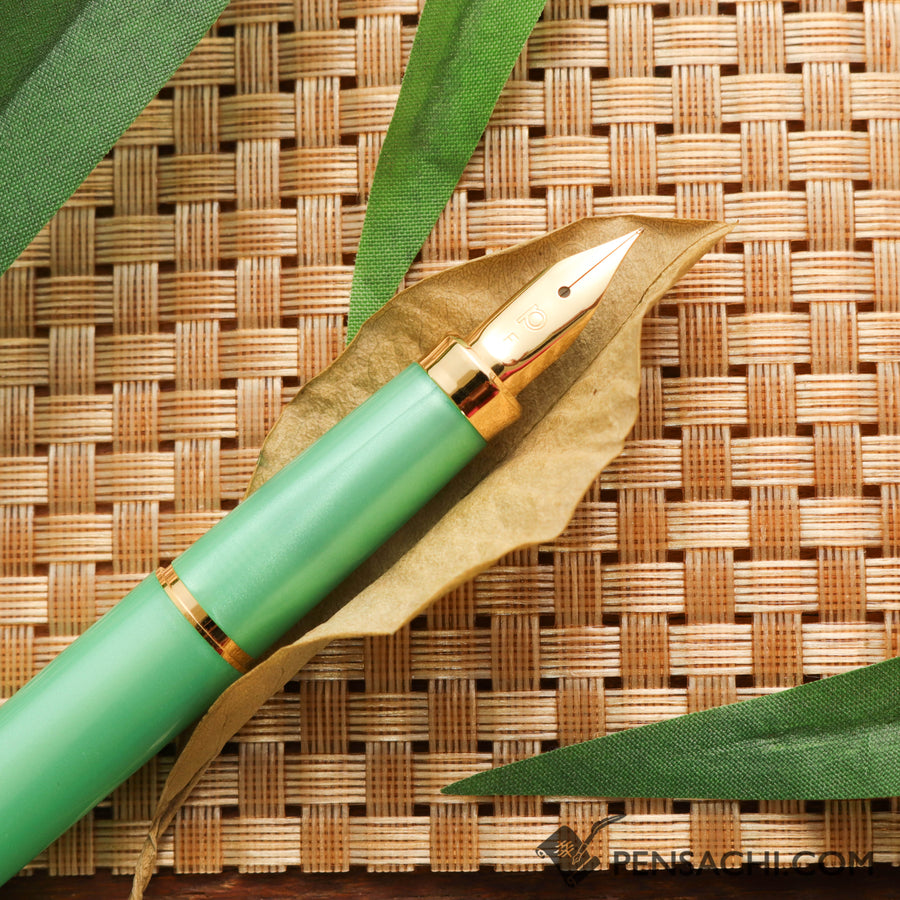 PLATINUM Biso Fountain Pen - Sparkle Mint Green (Limited Edition Color)