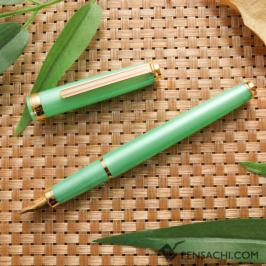 PLATINUM Biso Fountain Pen - Sparkle Mint Green (Limited Edition Color) - PenSachi Japanese Limited Fountain Pen