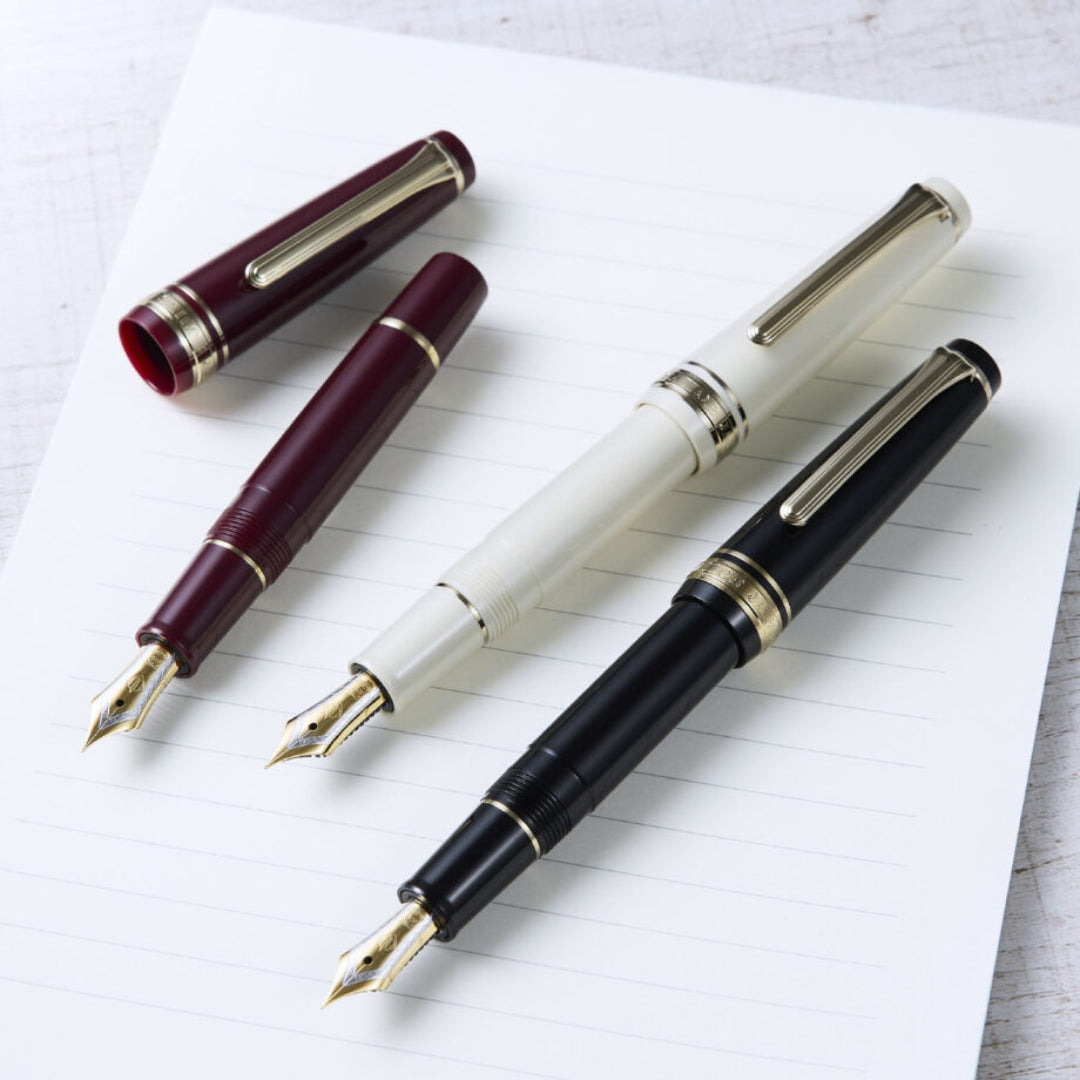 SAILOR Pro Gear Slim Mini 21 Fountain Pen - Black | PenSachi