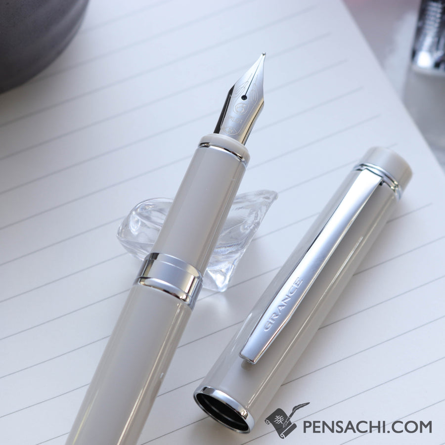 PILOT Grance Fountain Pen - Sand Beige - PenSachi Japanese Limited Fountain Pen