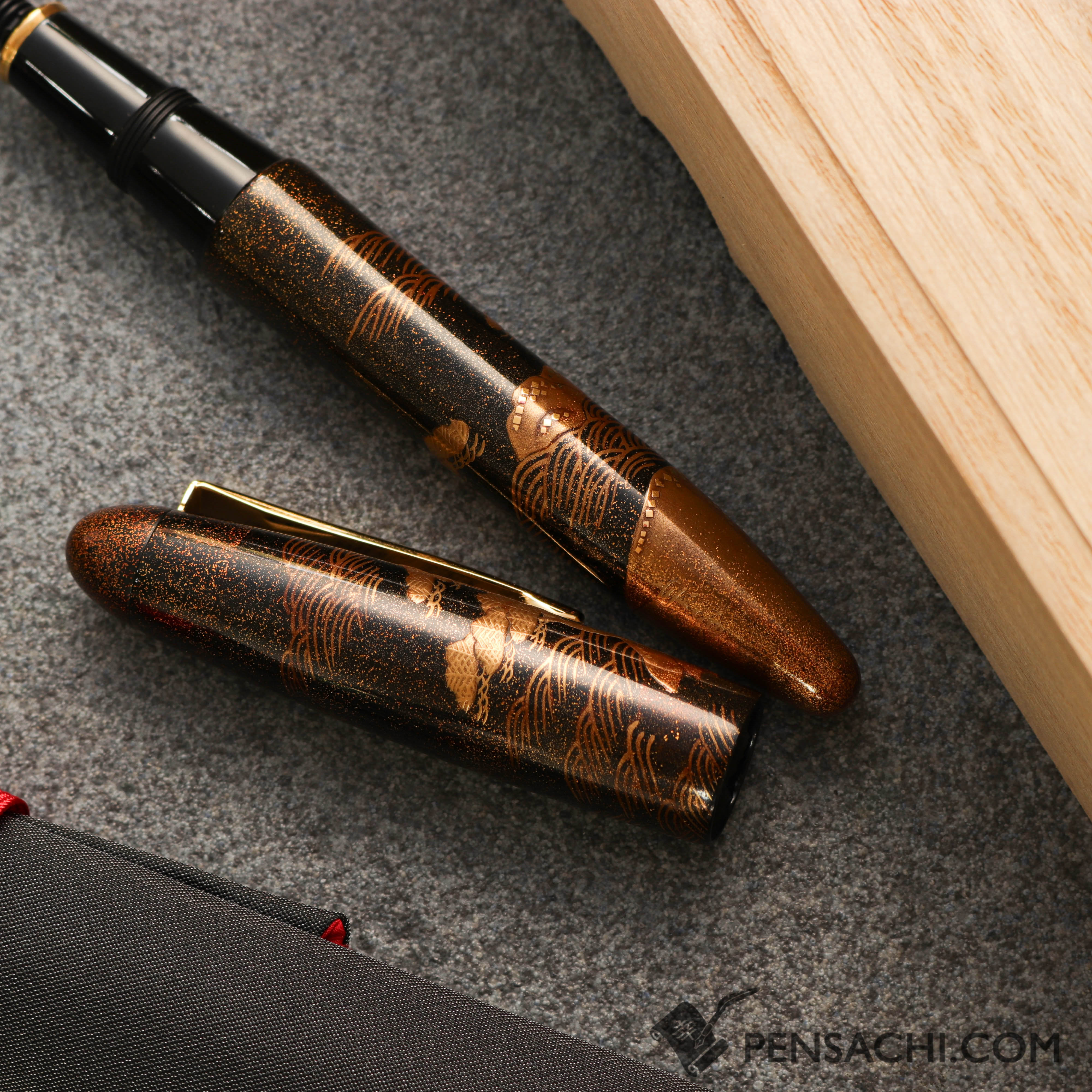 PLATINUM Izumo Maki Hama no Matsu Fountain Pen - PIZ-500000-55