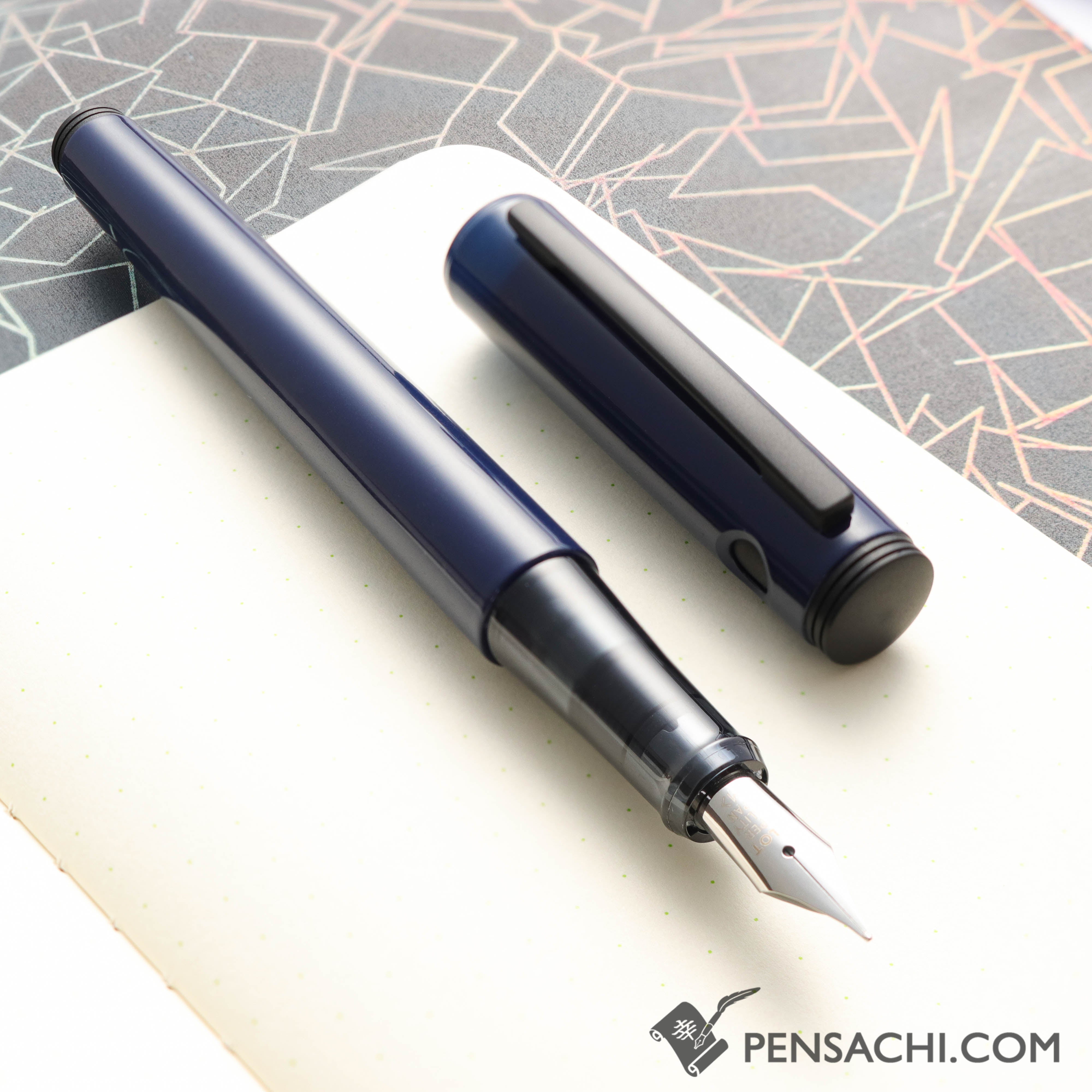 PILOT Lightive Fountain Pen - Navy– PenSachi