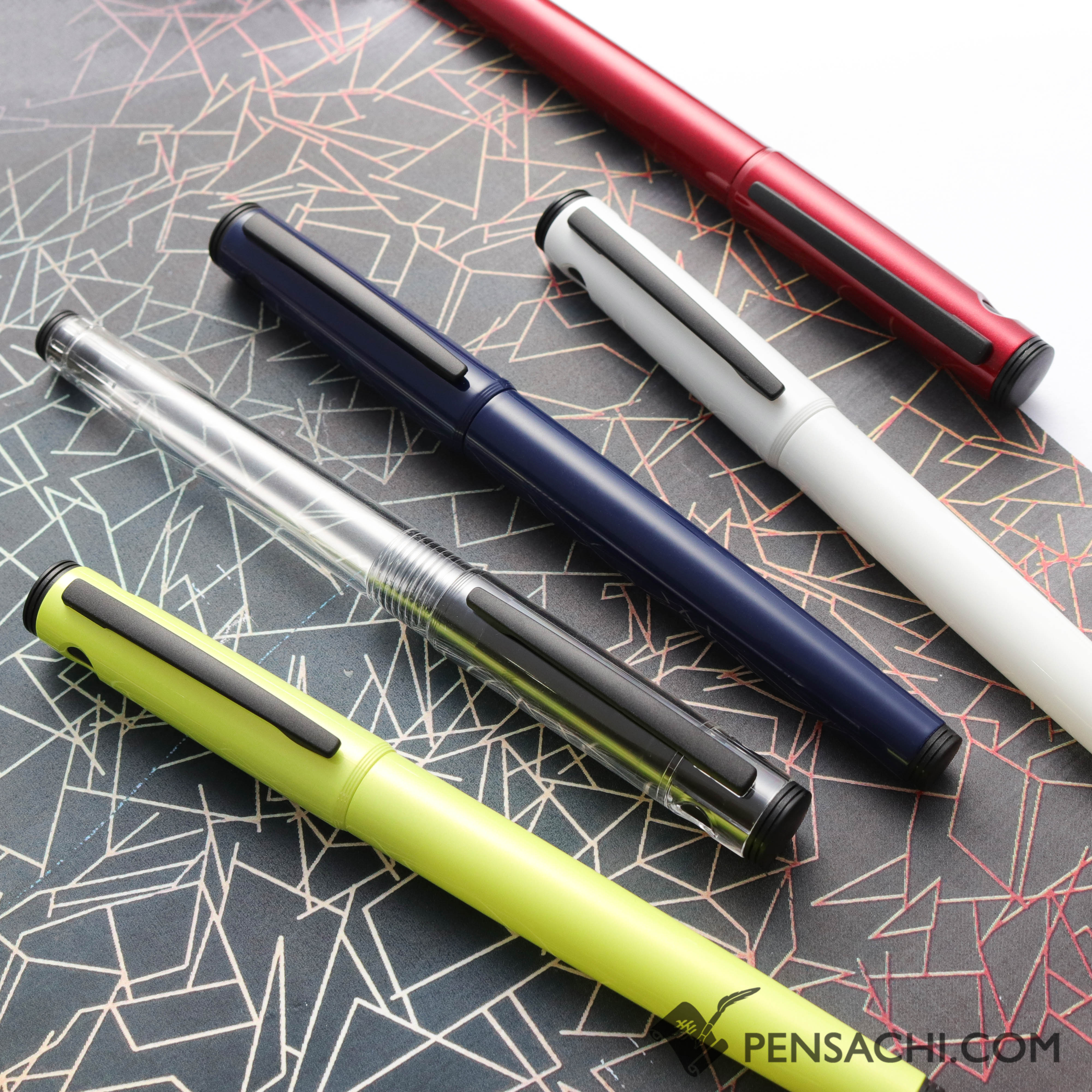 PILOT Lightive Fountain Pen - Transparent– PenSachi