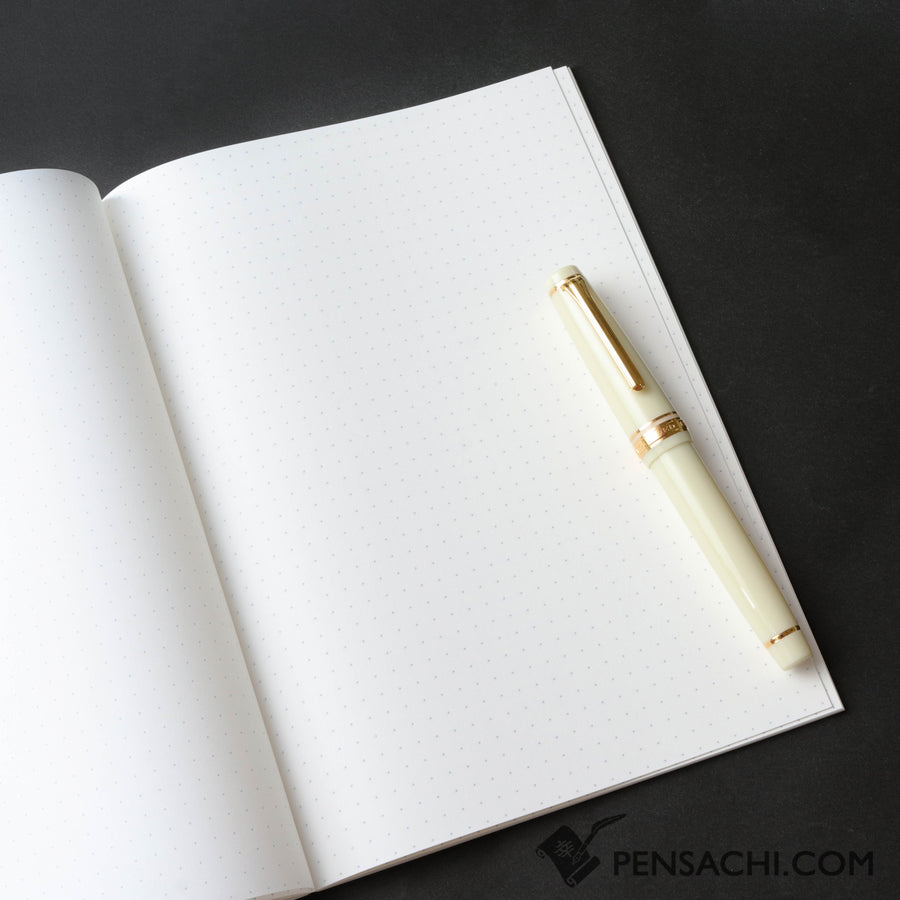 Tomoe River FP A5 Notebook (160 pages) 52g/m2 - Dot grid - PenSachi Japanese Limited Fountain Pen