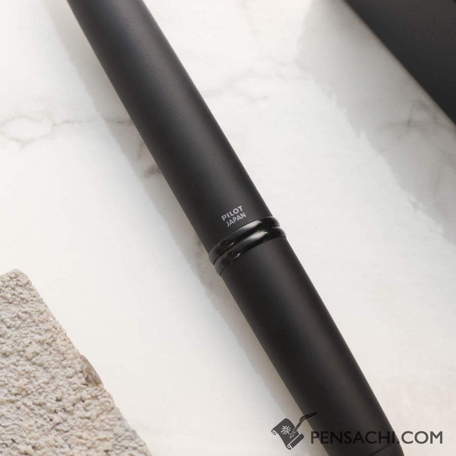 PILOT Limited Edition Vanishing Point Capless - Hobonichi Matte Black - PenSachi Japanese Limited Fountain Pen