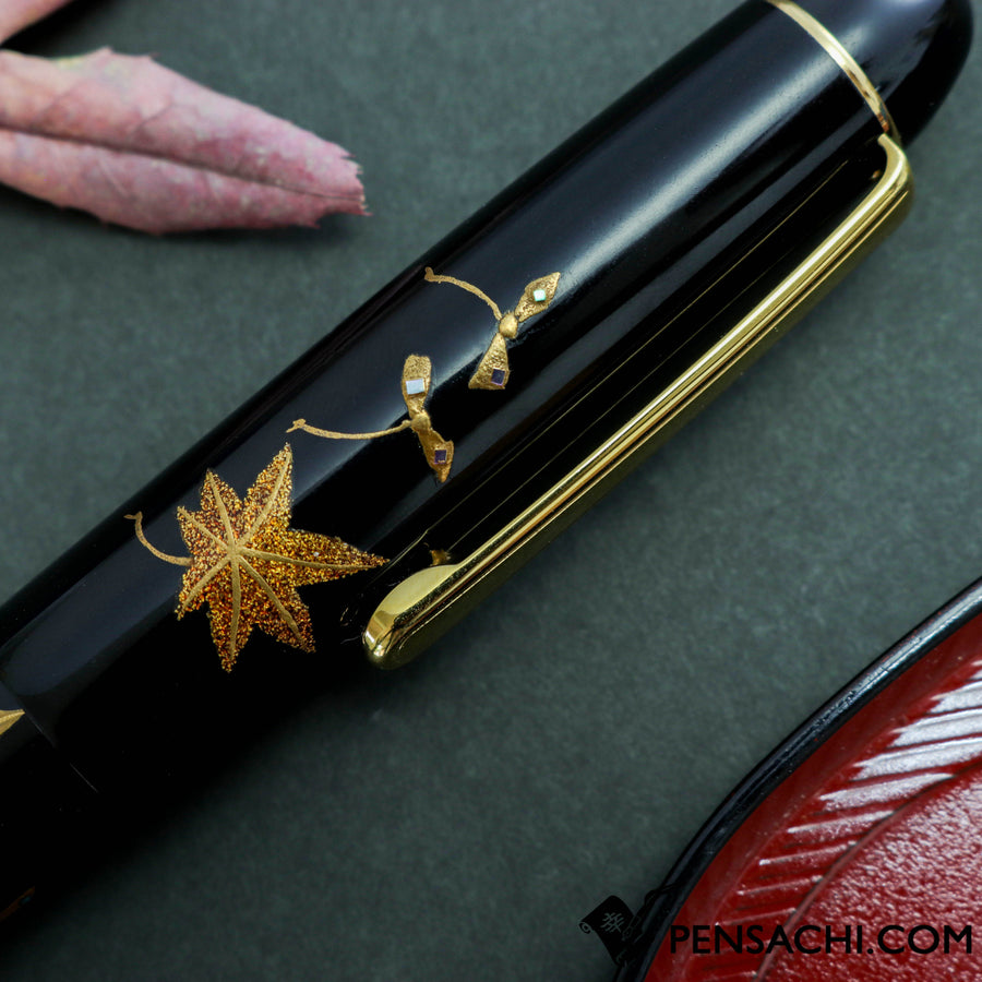 PLATINUM #3776 Century Luxury Kaga Hira Maki-e Fountain Pen