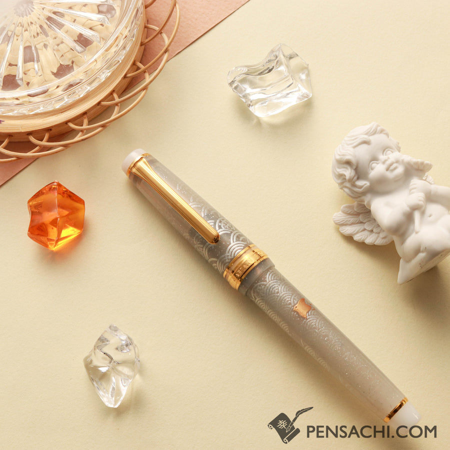 Buy SAILOR Limited Edition Pro Gear Slim Fountain Pen - Hamachidori Fountain pen 14K Gold nib directly from Japan. Nib Size: F (Fine), M (Medium). Best price fountain pen. Origin Japan