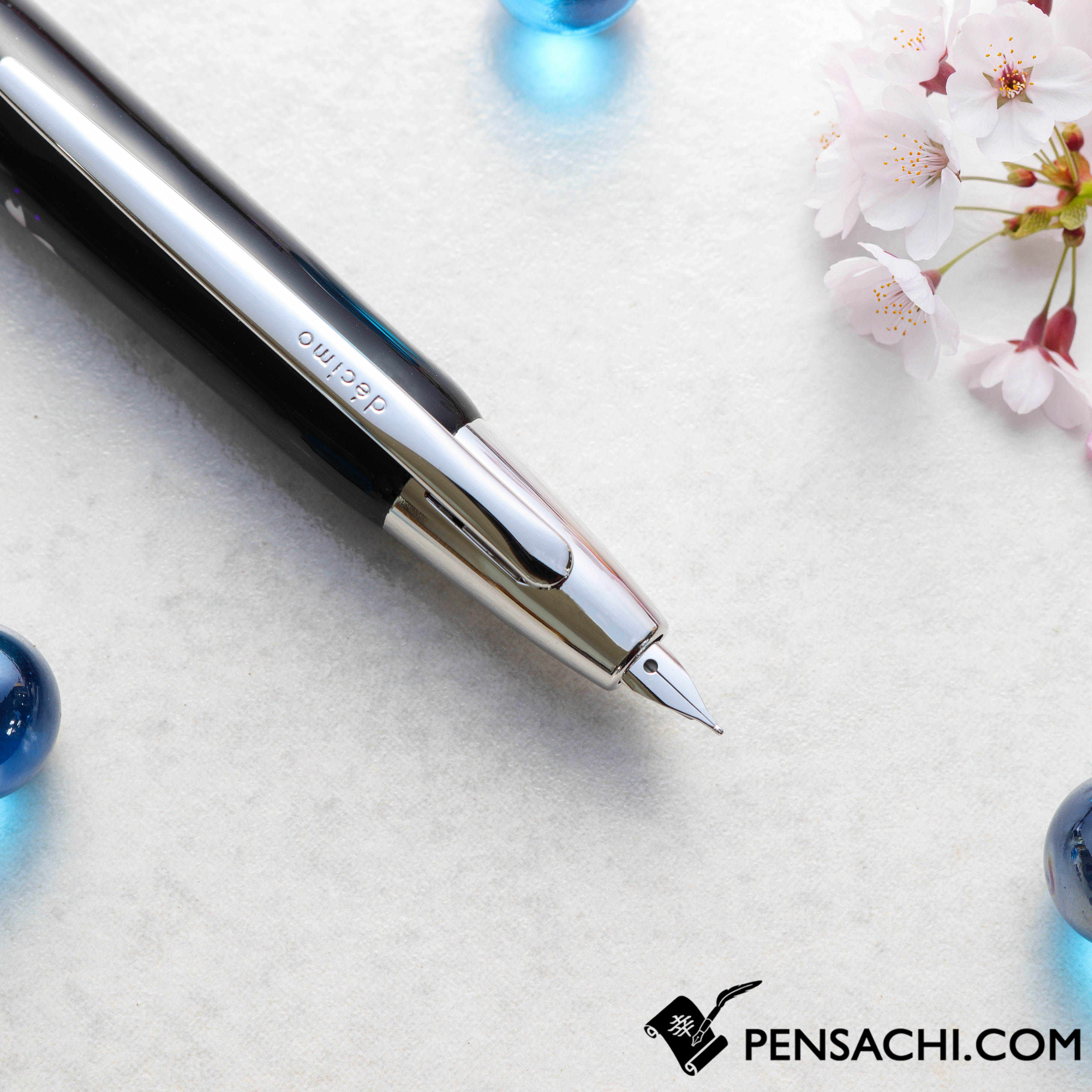 PILOT Limited Edition Vanishing Point Capless Decimo - Rabbit and