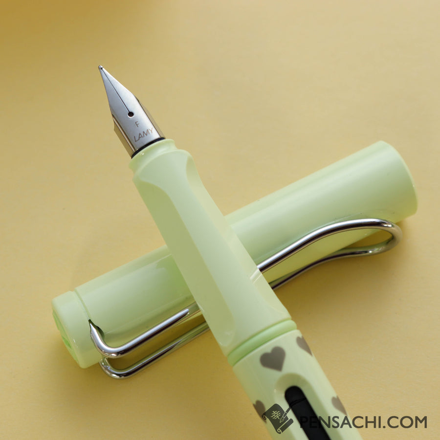 LAMY Safari Special Edition Fountain Pen - Hearts Green - PenSachi Japanese Limited Fountain Pen