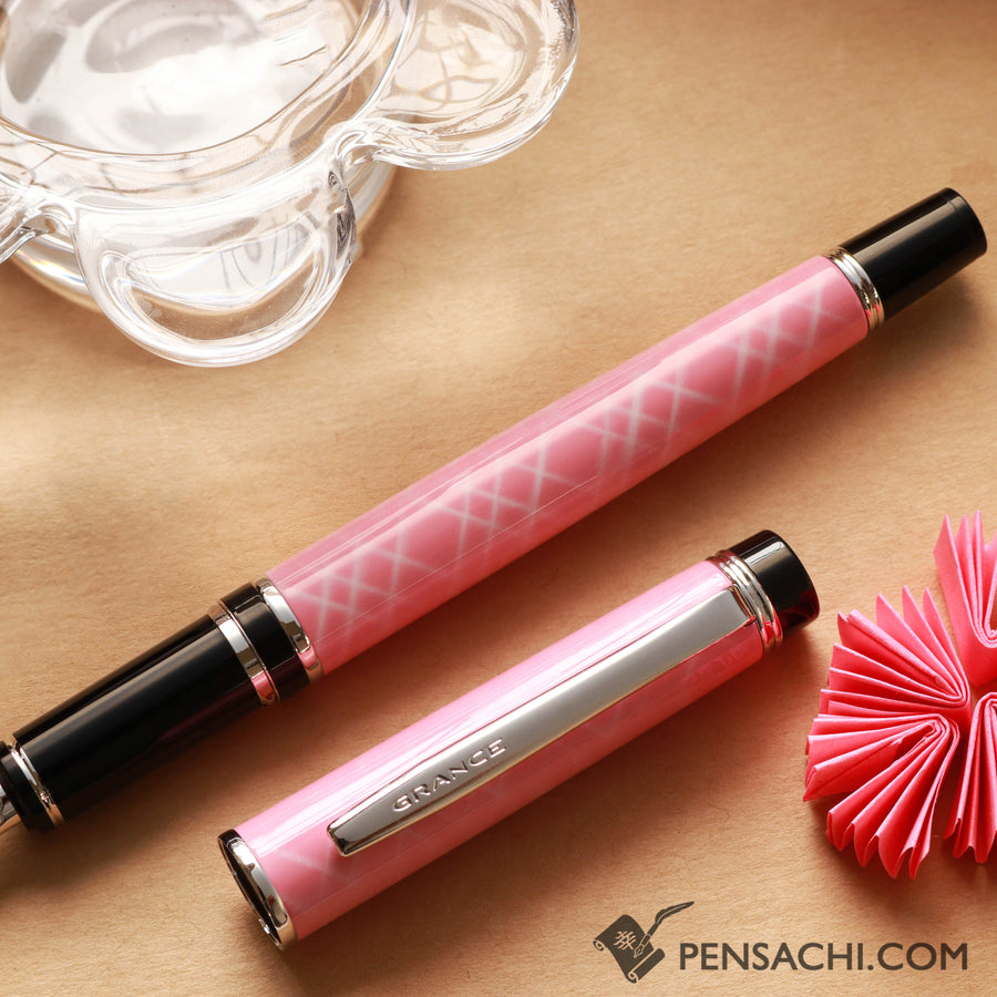 PILOT Limited Edition Grance Fountain Pen - Conch Pearl - PenSachi Japanese Limited Fountain Pen