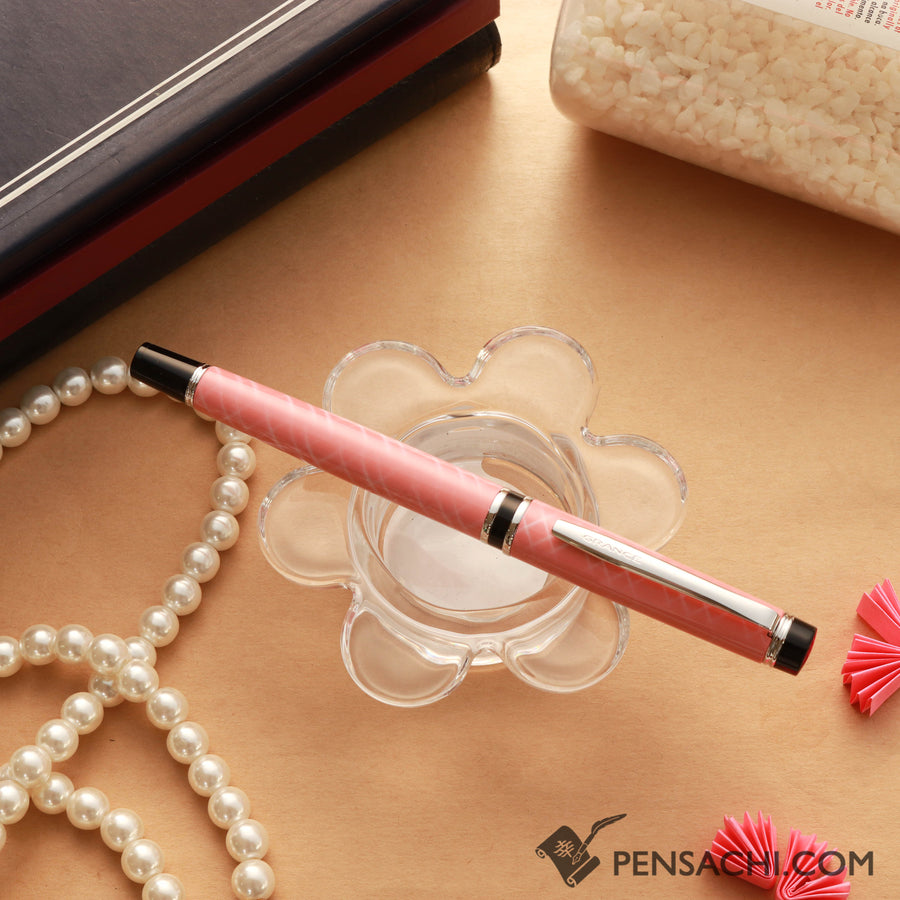 PILOT Limited Edition Grance Fountain Pen - Rose Quartz - PenSachi Japanese Limited Fountain Pen