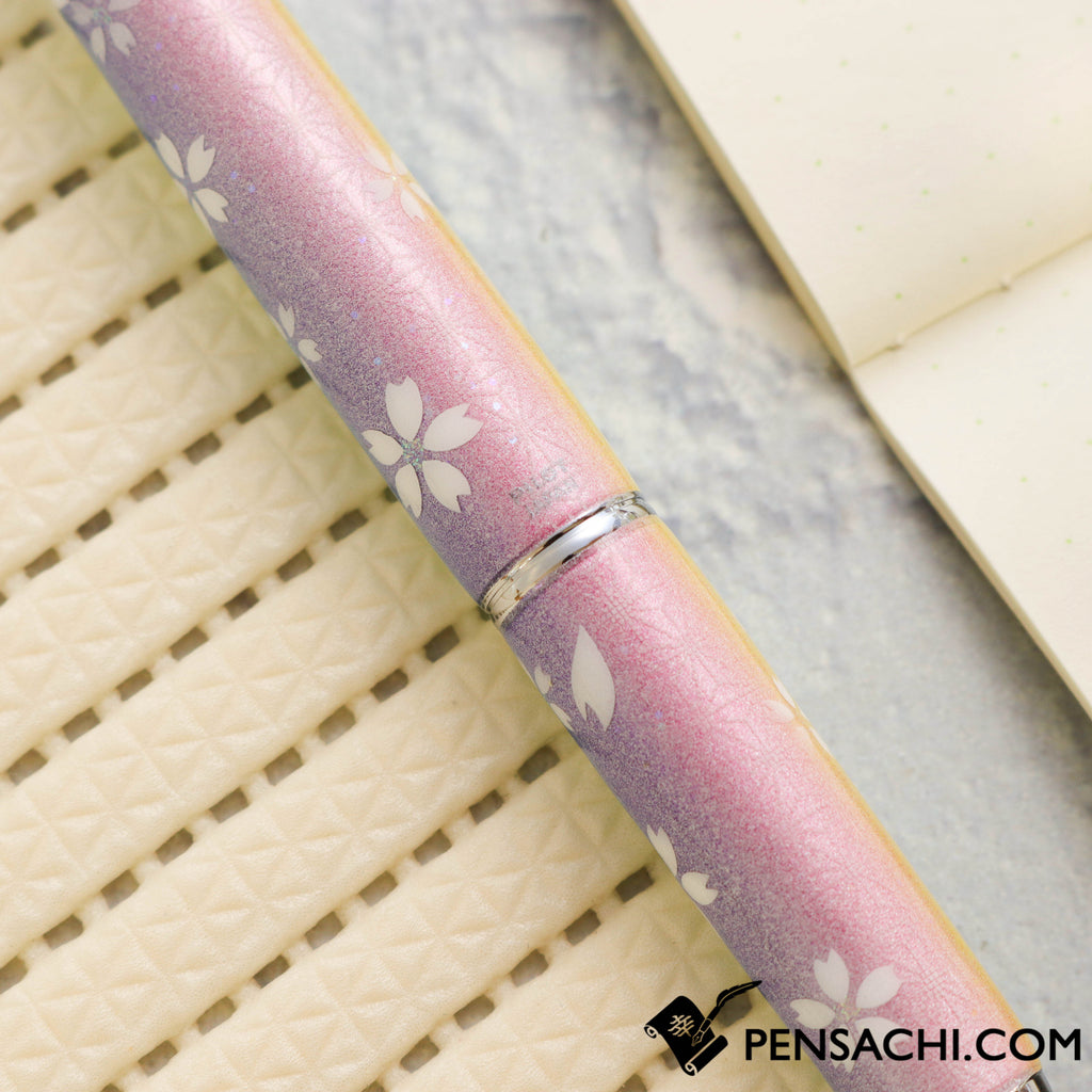 PILOT Limited Edition Vanishing Point Capless Decimo - Flower and Rainbow