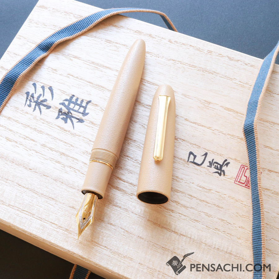 SAILOR King of Pens Urushi Makie Iro Miyabi Fountain Pen - Usukou White - PenSachi Japanese Limited Fountain Pen