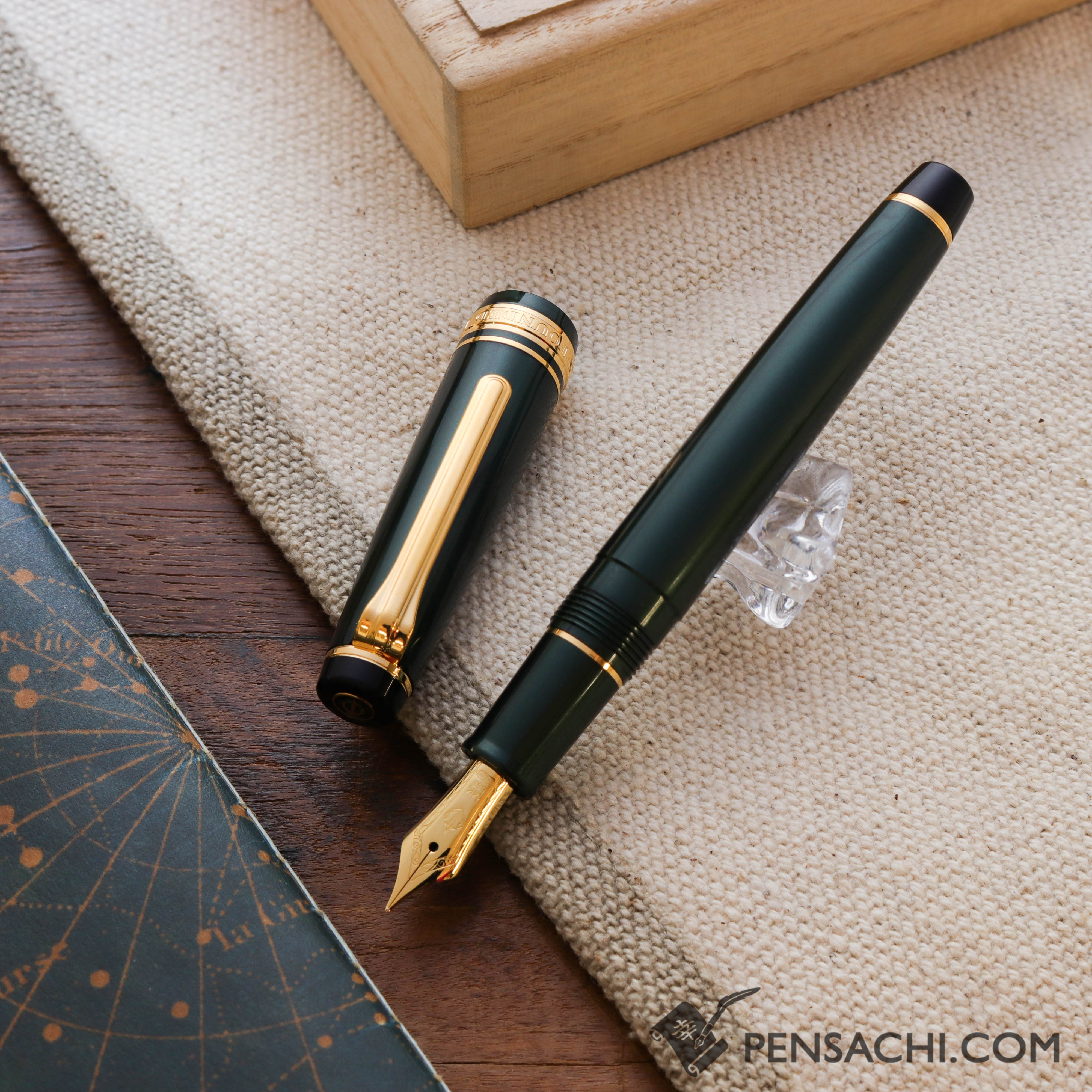 セーラー万年筆 Sailor Pro Gear Slim 2本 EF【14金】 SAILOR Pro Gear Slim (Sapporo) Shikiori Fountain Pen - Manyo