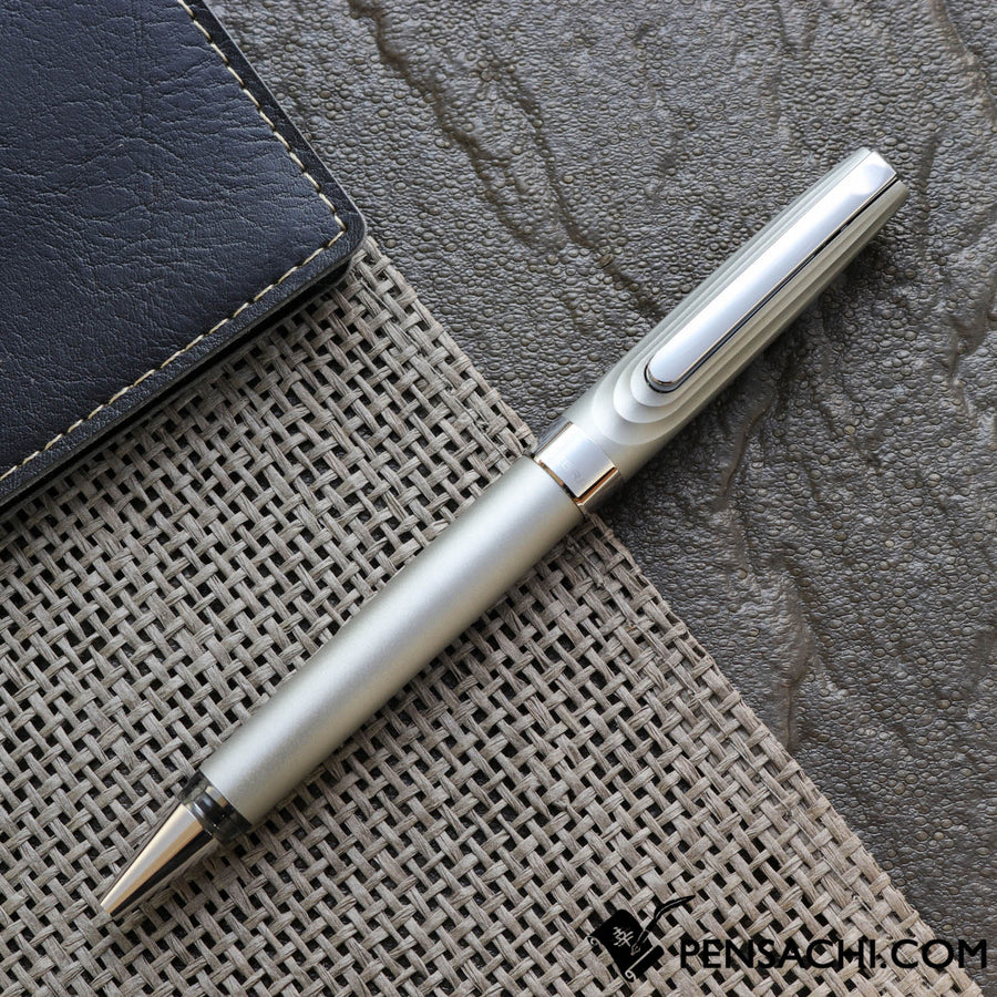 筆記具 THE ZEBRA HAMON Hagane Gray BallpointPen The Zebra Hamon 0.7 Ballpoint Pen - Silver– PenSachi