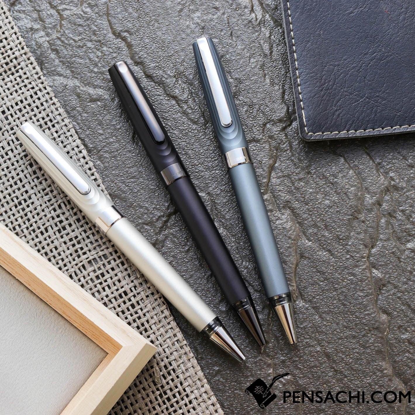 筆記具 THE ZEBRA HAMON Hagane Gray BallpointPen The Zebra Hamon 0.7 Ballpoint Pen - Silver– PenSachi