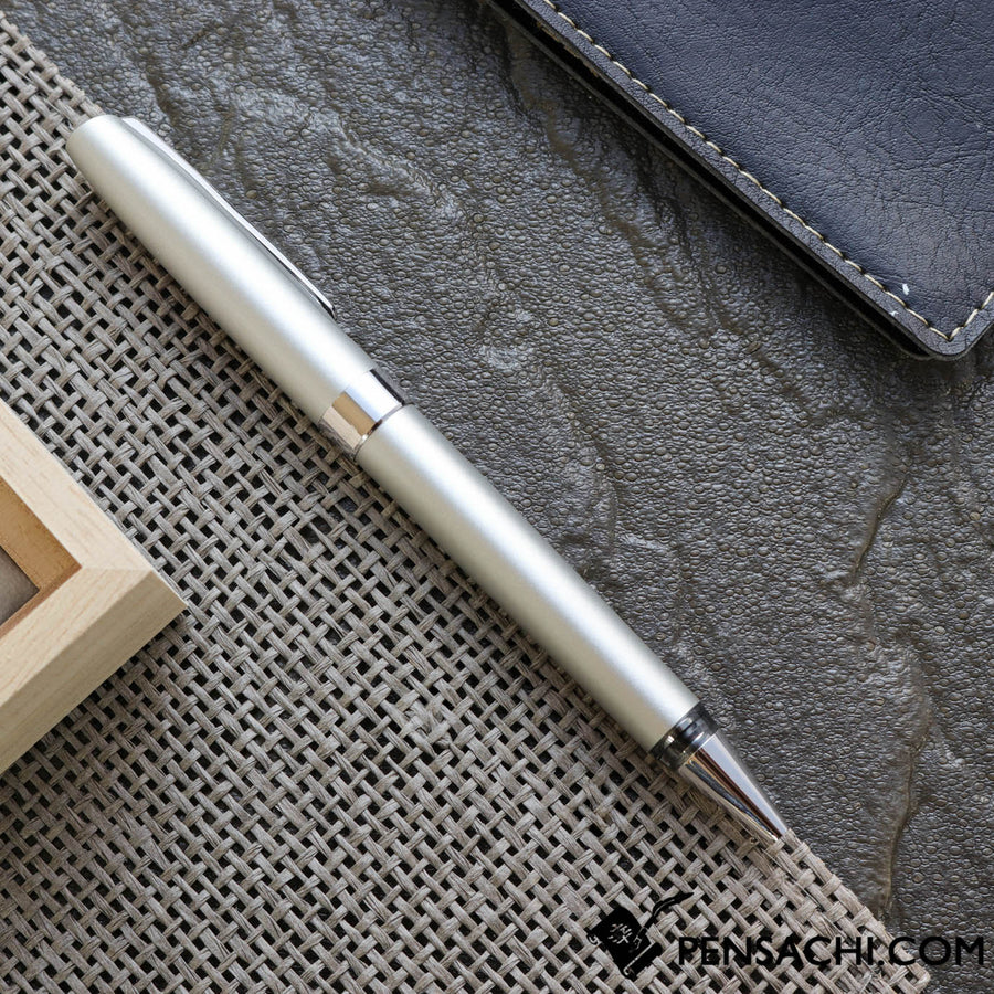 The Zebra Hamon 0.7 Ballpoint Pen - Silver | PenSachi - Japan