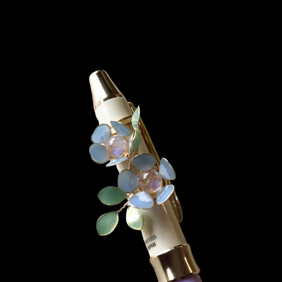 Pen Cuff - Nemophila Flower