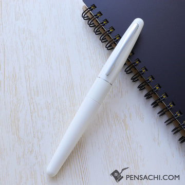 PILOT Limited Edition CoCoon Fountain Pen - Japan White - PenSachi Japanese Limited Fountain Pen