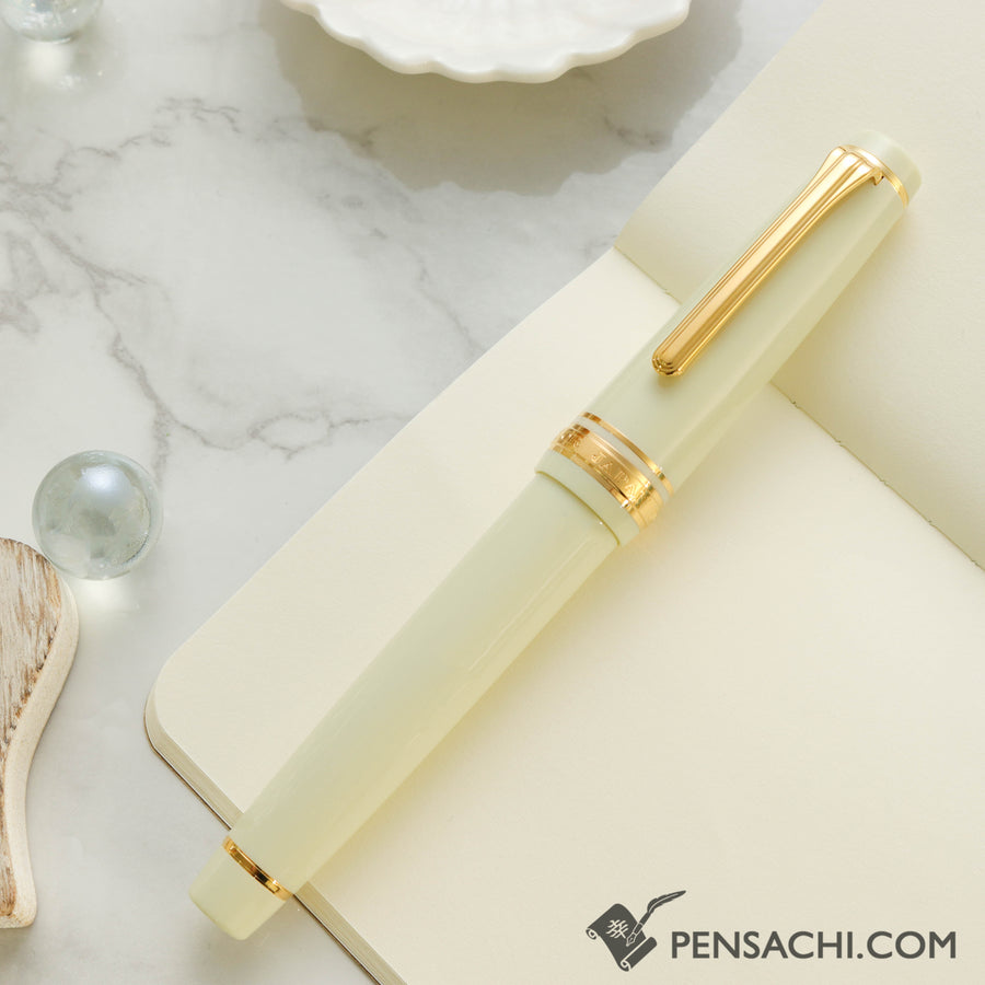 SAILOR Limited Edition Pro Gear Classic Fountain Pen - Daisy White - PenSachi Japanese Limited Fountain Pen