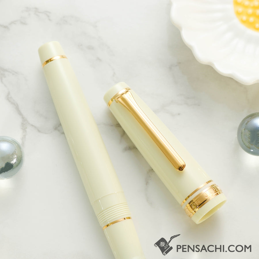 SAILOR Limited Edition Pro Gear Classic Fountain Pen - Daisy White - PenSachi Japanese Limited Fountain Pen