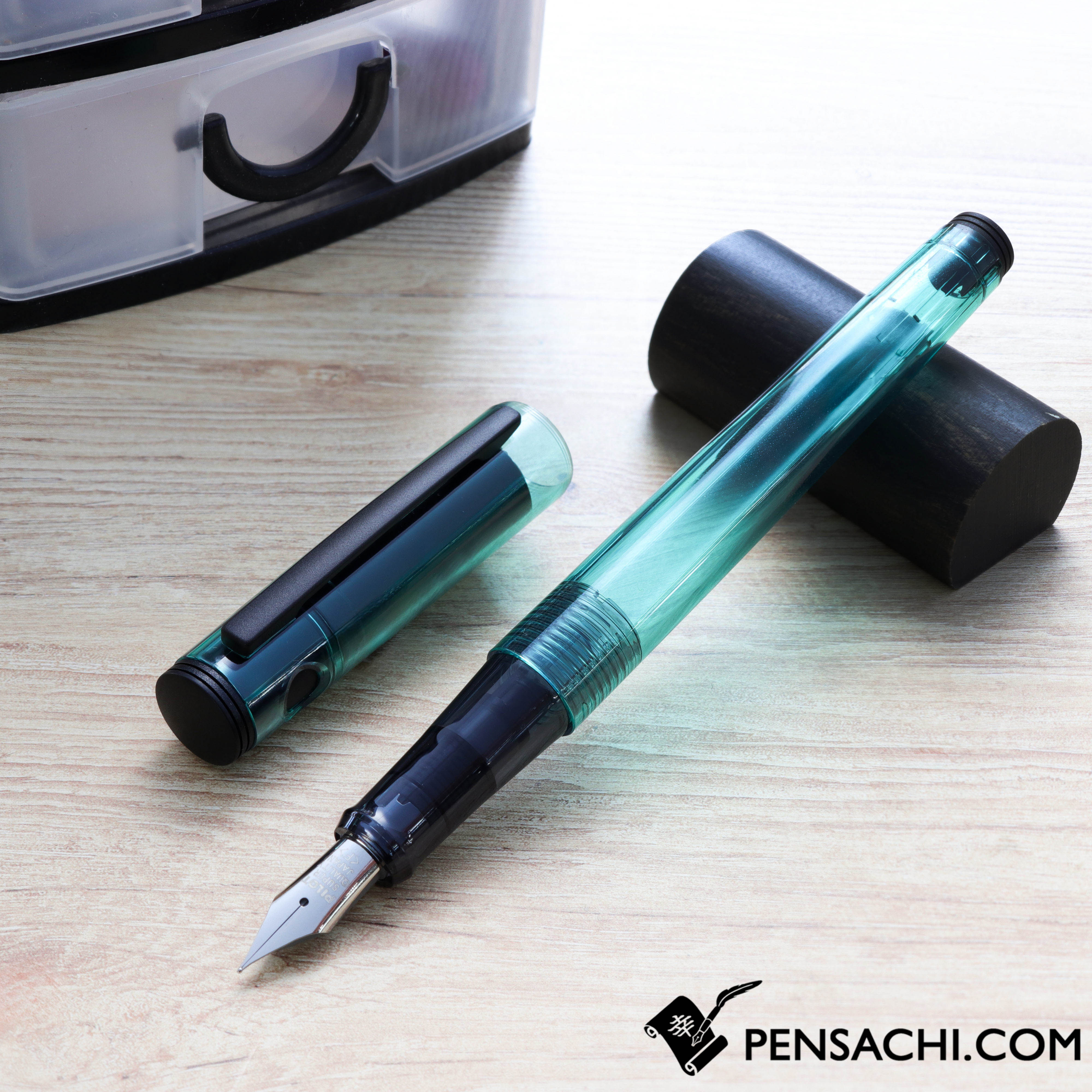 ビンテージPILOT RUBY アルミフレーム3枚 PILOT Limited Edition Lightive Fountain Pen - Earth Green