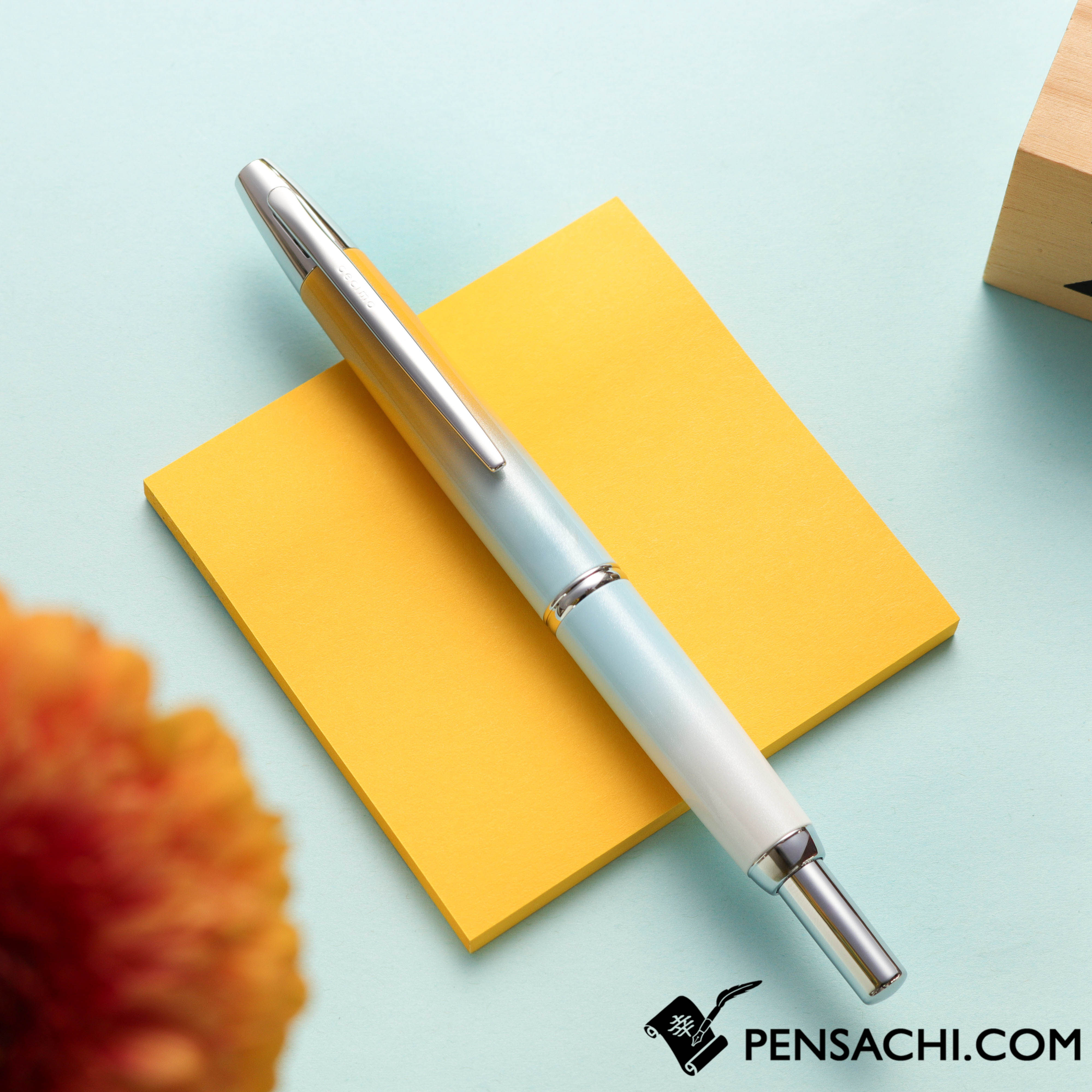 PILOT Limited Edition Vanishing Point Capless Decimo - Spinning