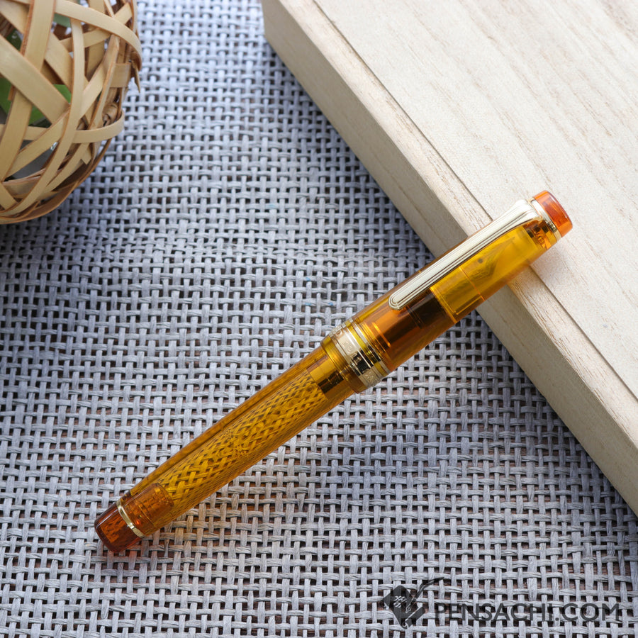 SAILOR Limited Edition Pro Gear Classic Demonstrator Fountain Pen - Topaz Yellow - PenSachi Japanese Limited Fountain Pen