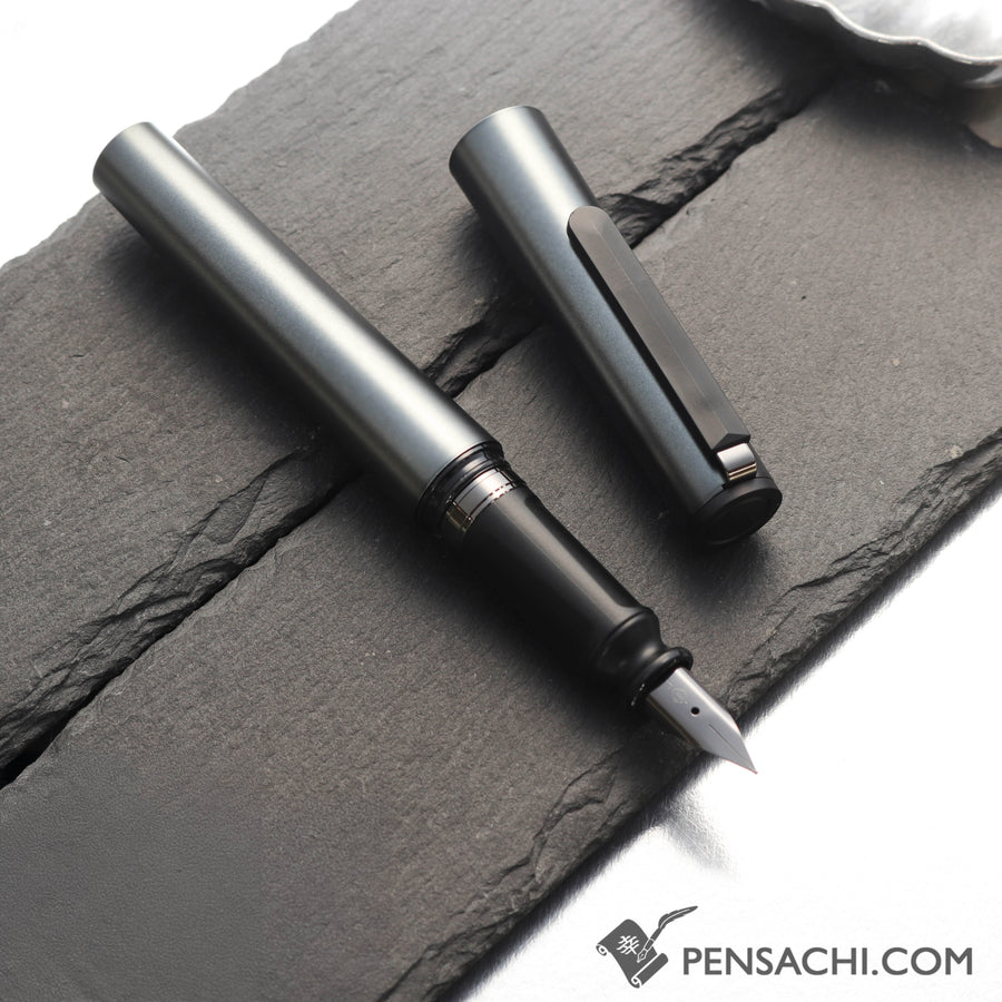 SAILOR Tuzu Adjust Forge Fountain Pen - Gunmetal