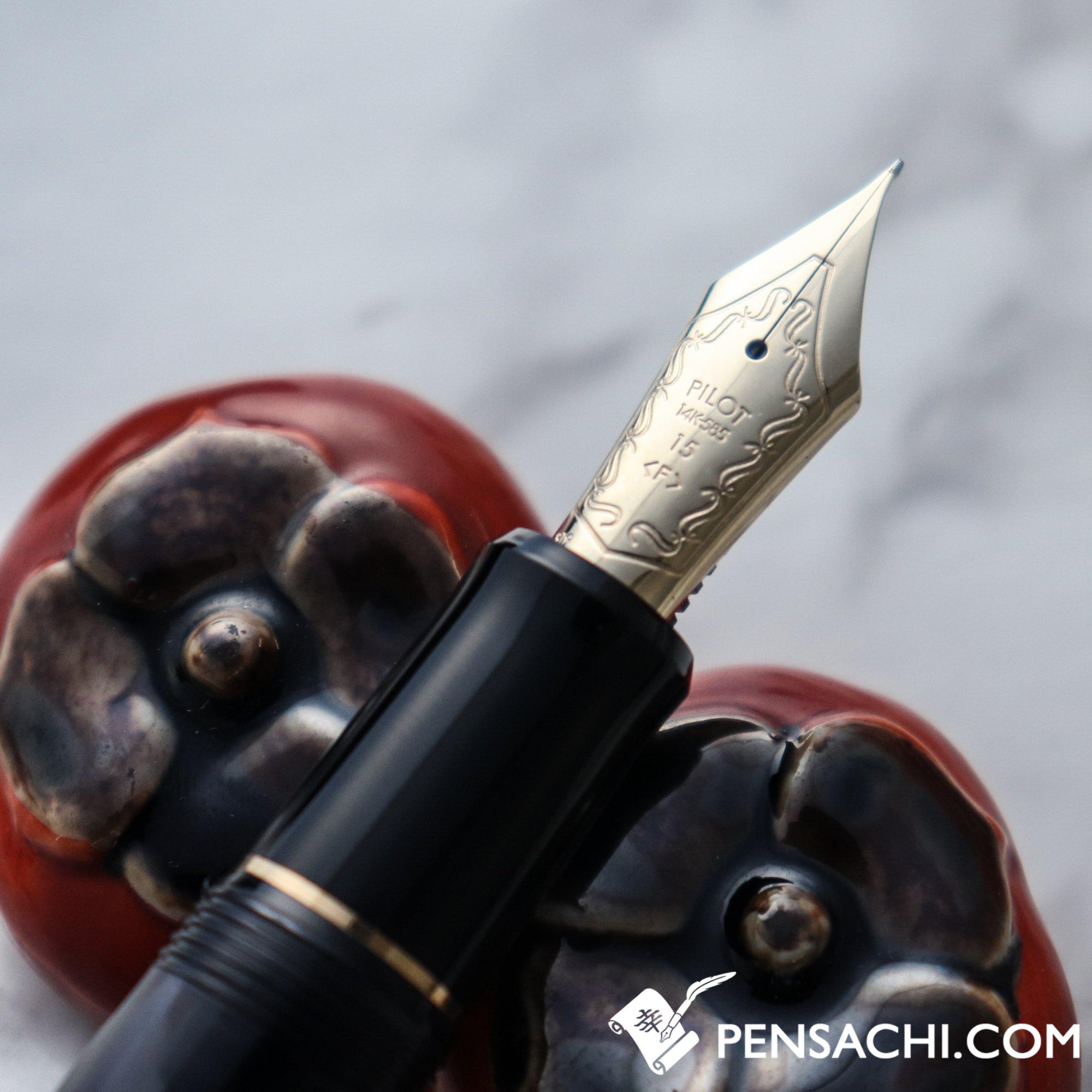 PILOT Custom 823 14K Gold Smoke Black Demonstrator Fountain Pen
