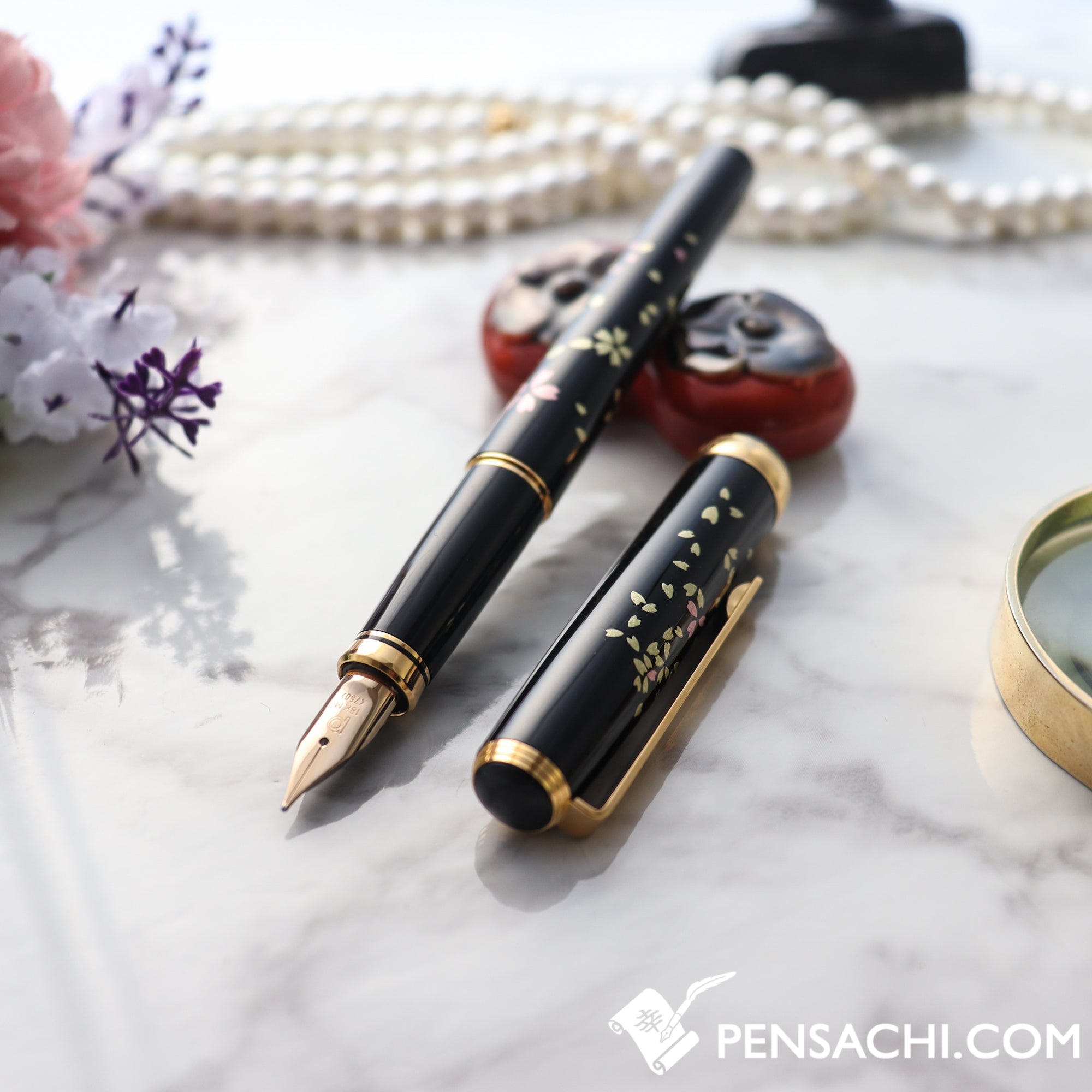 PLATINUM Kanazawa Haku Standard Fountain Pen - Swirling Petals of