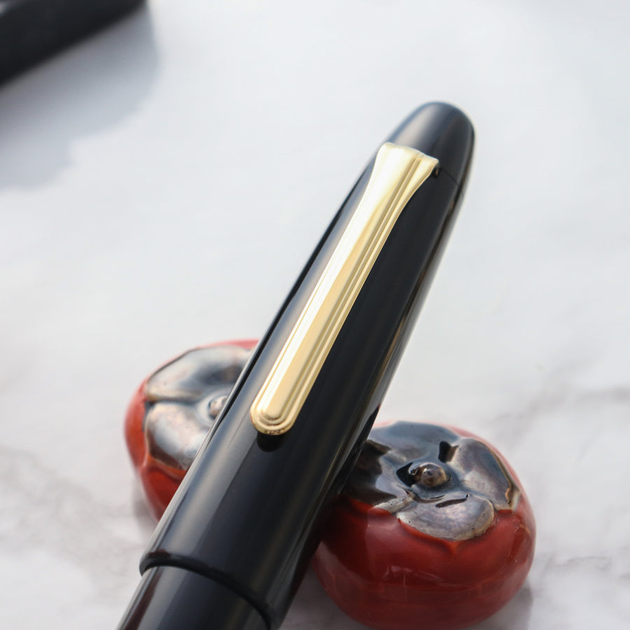 SAILOR King of Pens 1911 Ebonite Naginata Togi Fountain Pen - Black - PenSachi Japanese Limited Fountain Pen