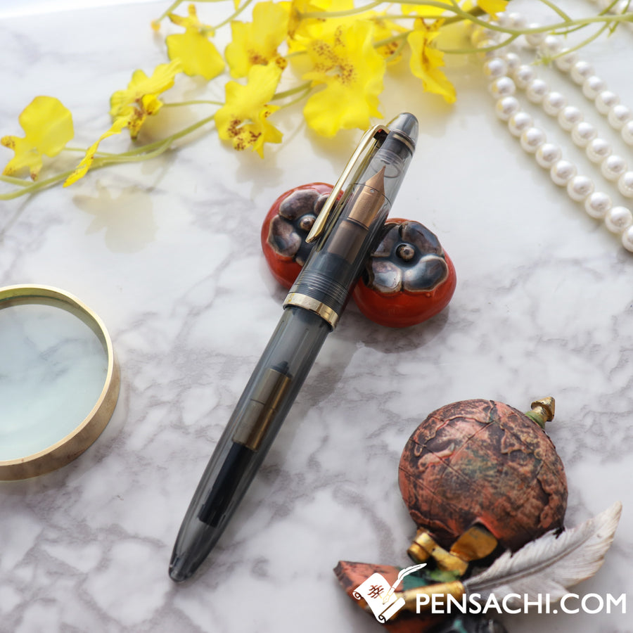 SAILOR 1911 Profit Junior Kurogane Demonstrator Fountain Pen - Transparent Grey - PenSachi Japanese Limited Fountain Pen