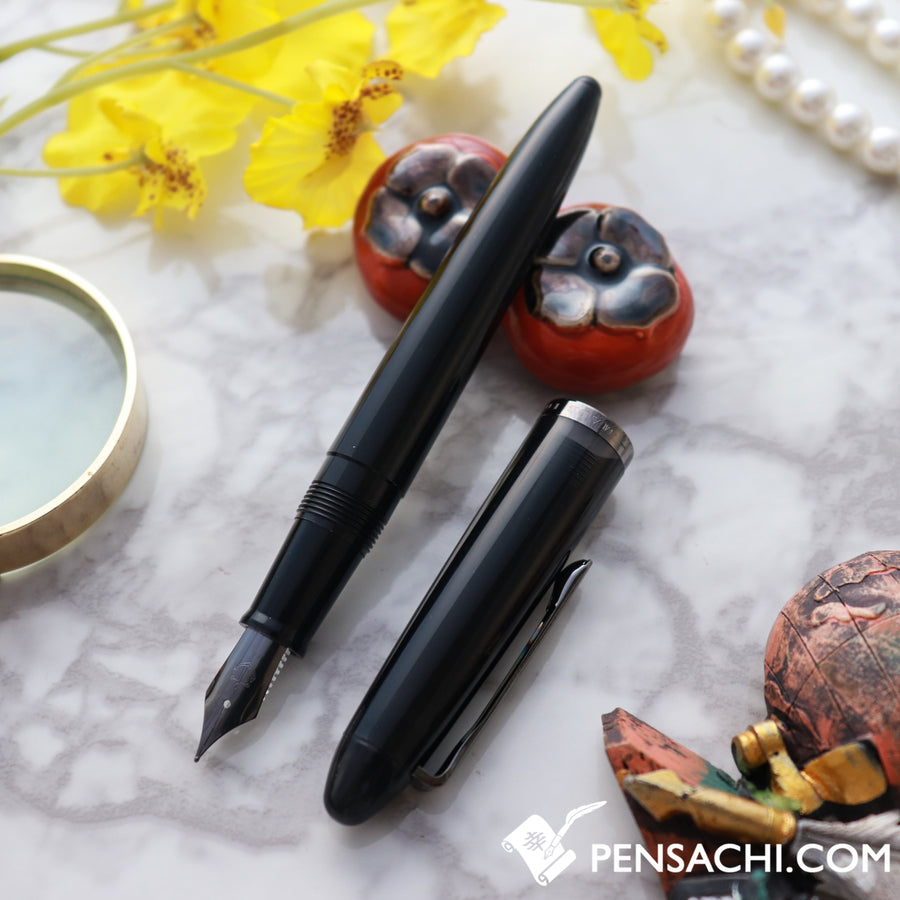 SAILOR 1911 Profit Junior Kurogane Fountain Pen - Black in Black - PenSachi Japanese Limited Fountain Pen