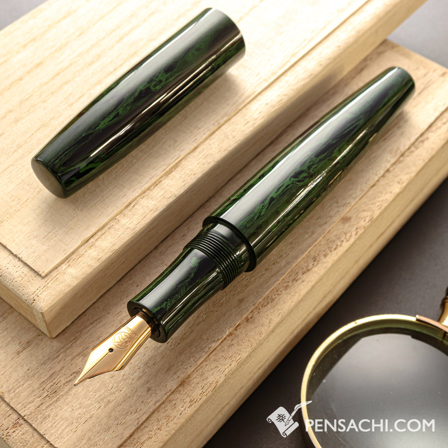 EBOYA Hakobune (Large) Ebonite Fountain Pen - Kumpuu Green - PenSachi Japanese Limited Fountain Pen