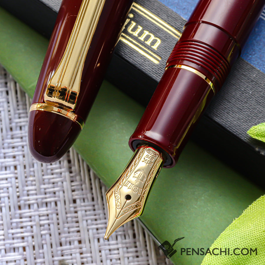SAILOR 1911 Standard (Mid size) 21 Karat Gold Fountain Pen - Wine Red - PenSachi Japanese Limited Fountain Pen