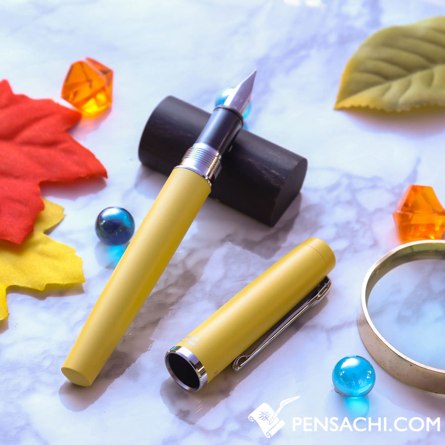 PLATINUM Procyon Fountain Pen - Citron Yellow - PenSachi Japanese Limited Fountain Pen