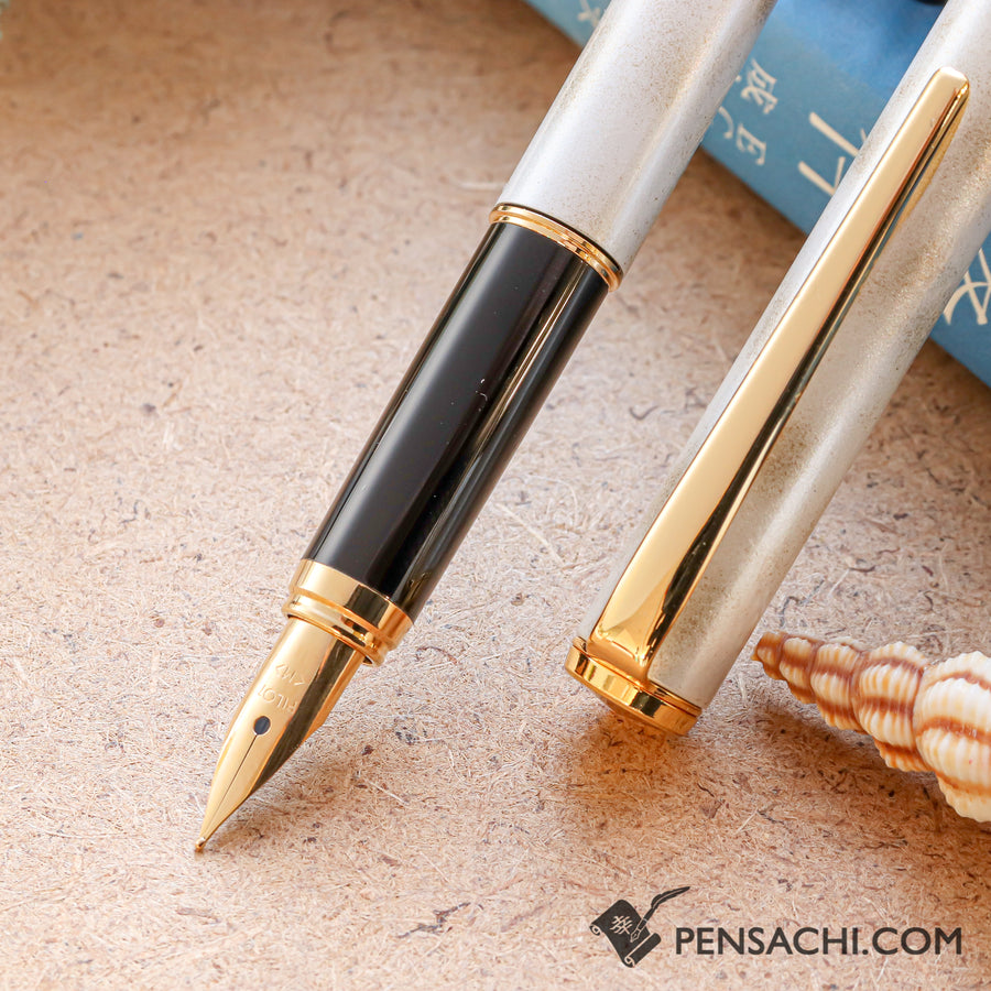 PILOT Cavalier Fountain Pen - Marble White - PenSachi Japanese Limited Fountain Pen