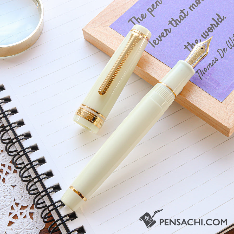 SAILOR Limited Edition Pro Gear Classic Fountain Pen - Daisy White - PenSachi Japanese Limited Fountain Pen