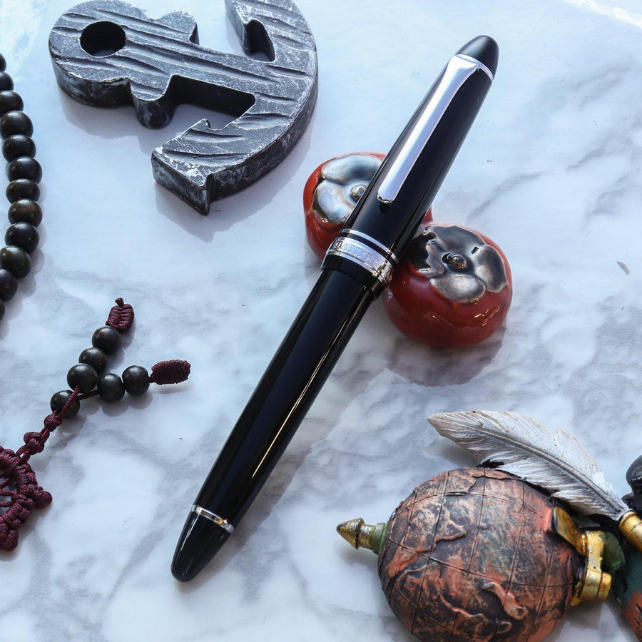 SAILOR 1911 Standard (Mid size) Fountain Pen - Black Silver - PenSachi Japanese Limited Fountain Pen
