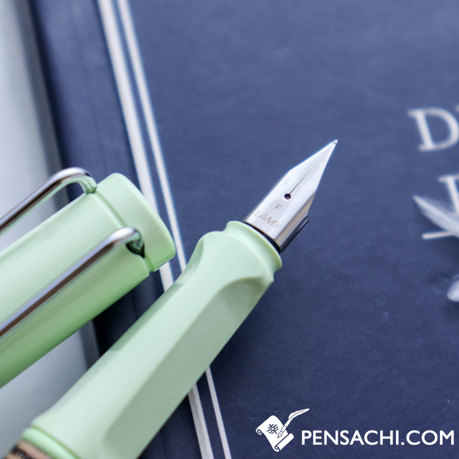 LAMY Safari Special Edition Fountain Pen - Mint Glaze - PenSachi Japanese Limited Fountain Pen