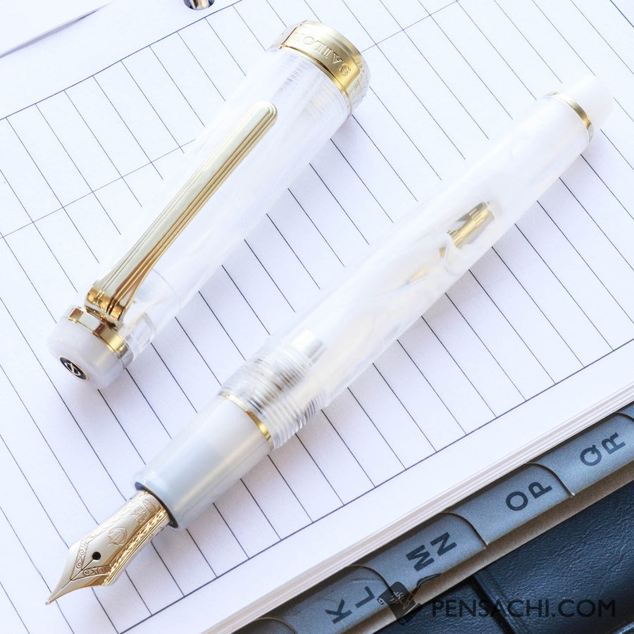 SAILOR Limited Edition Veilio Fountain Pen - Pearl White - PenSachi Japanese Limited Fountain Pen