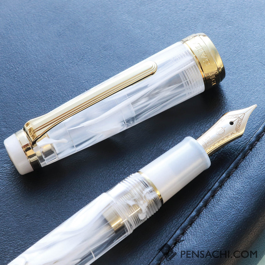 SAILOR Limited Edition Veilio Fountain Pen - Pearl White - PenSachi Japanese Limited Fountain Pen