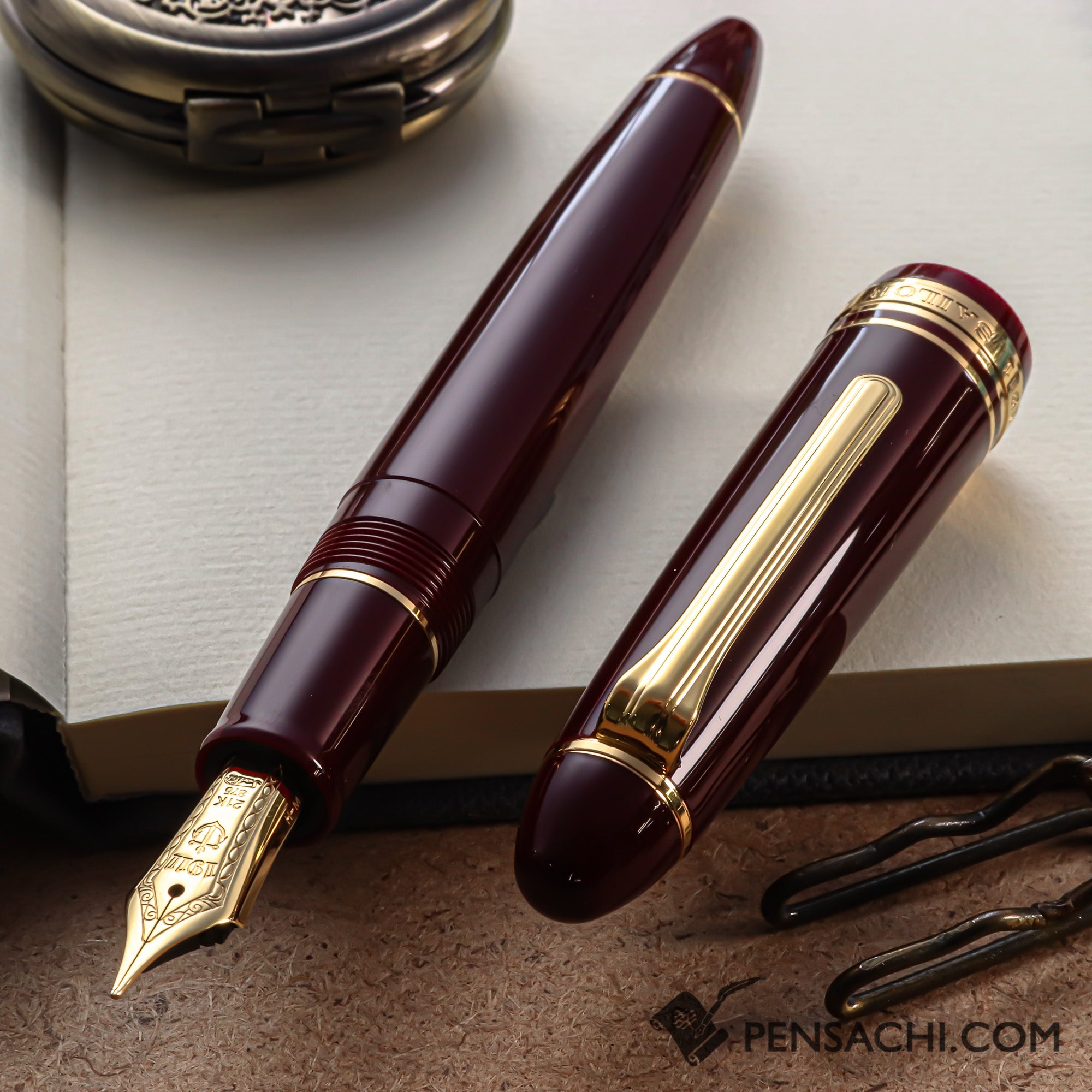 SHISHIKUI PierceⅢ BURGUNDY 18K SAILOR 1911 Large (Full size) Fountain Pen - Maroon | PenSachi