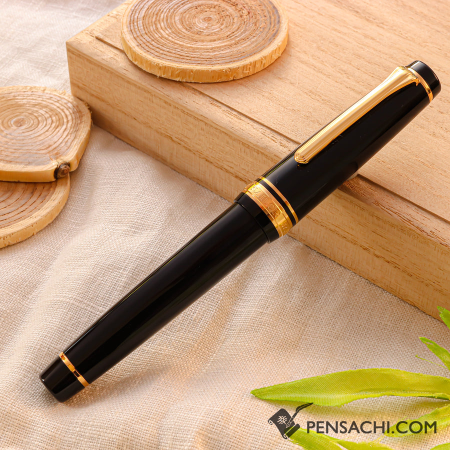 SAILOR Pro Gear Classic Fountain Pen - Black Gold - PenSachi Japanese Limited Fountain Pen